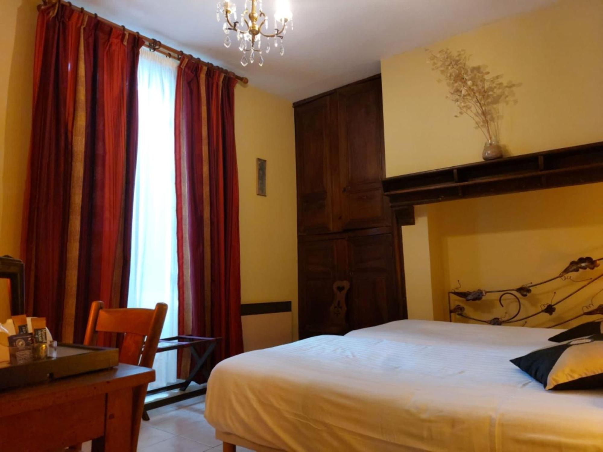 Dolwin Bed & Breakfast Argelès-Gazost Dış mekan fotoğraf